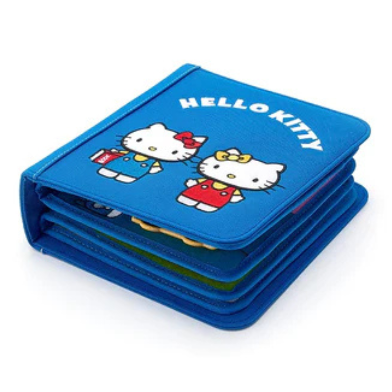 Innenseite des Hello Kitty Quiet Books mit interaktiven Filz- und Klettelementen – fördert die Hand-Auge-Koordination ab 1 Jahr